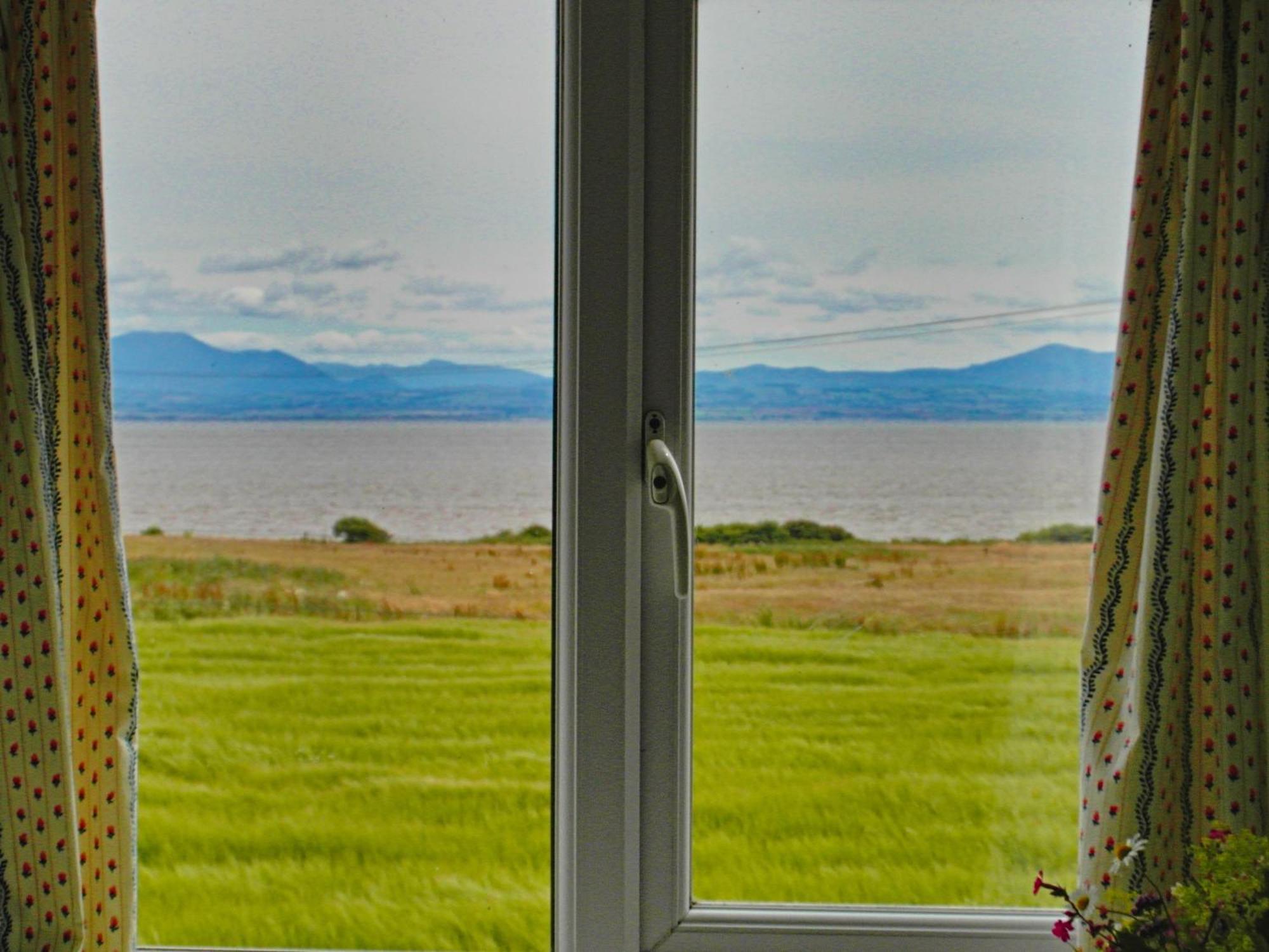 Powillimount Cottage Kirkbean Екстер'єр фото