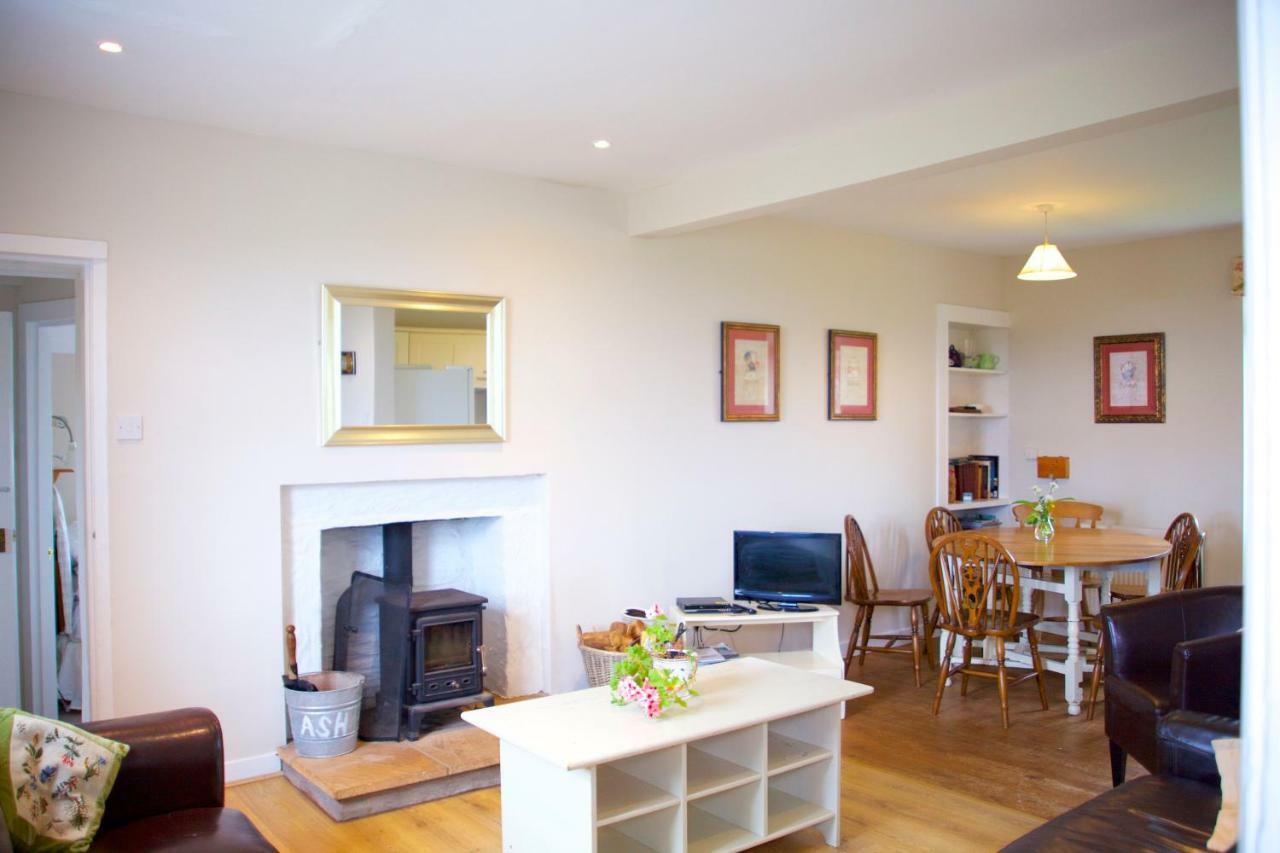 Powillimount Cottage Kirkbean Екстер'єр фото